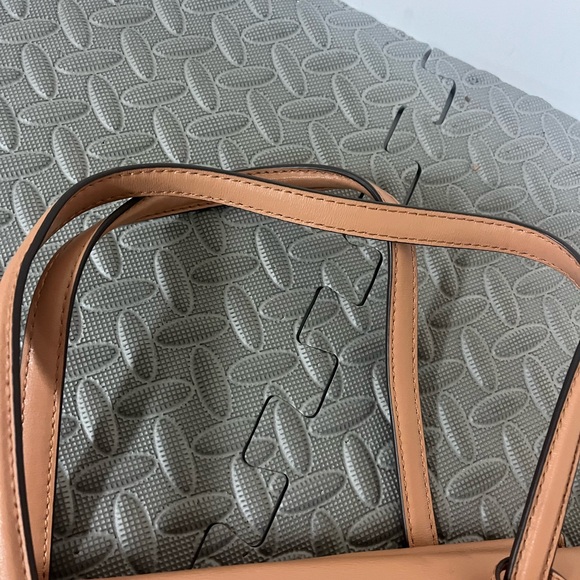 Tory Burch Robinson tote - Picture 5 of 5